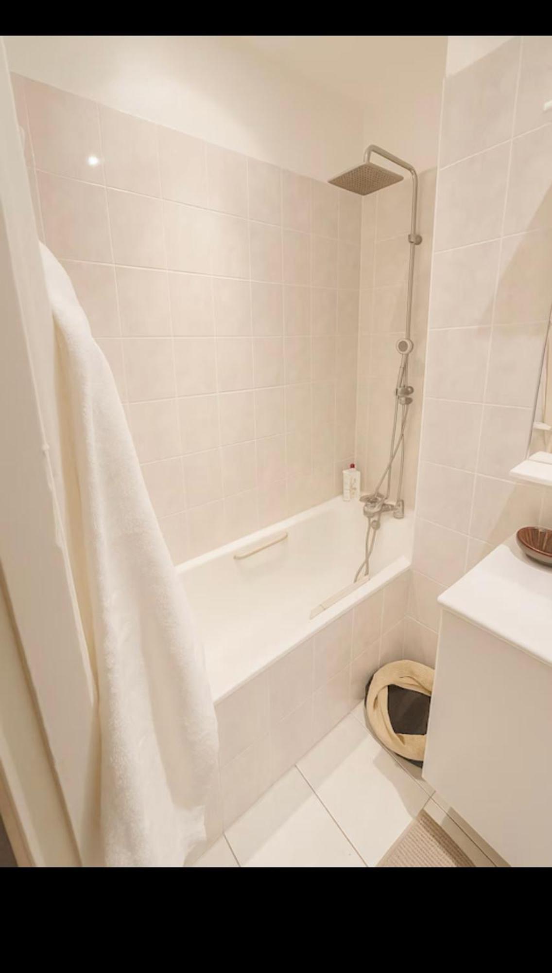 Homestay Elegant Parisian
